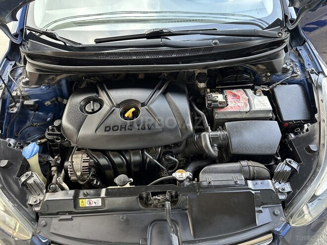 Hyundai Elantra 2015, 255,000 km - 1.8 л - Bakı