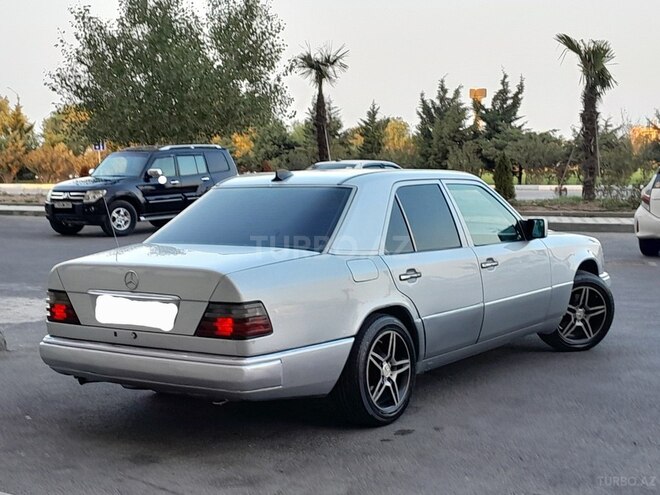 Mercedes 220 E 1995, 352,145 km - 2.2 l - Sumqayıt