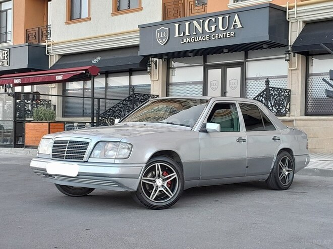 Mercedes 220 E 1995, 352,145 km - 2.2 l - Sumqayıt