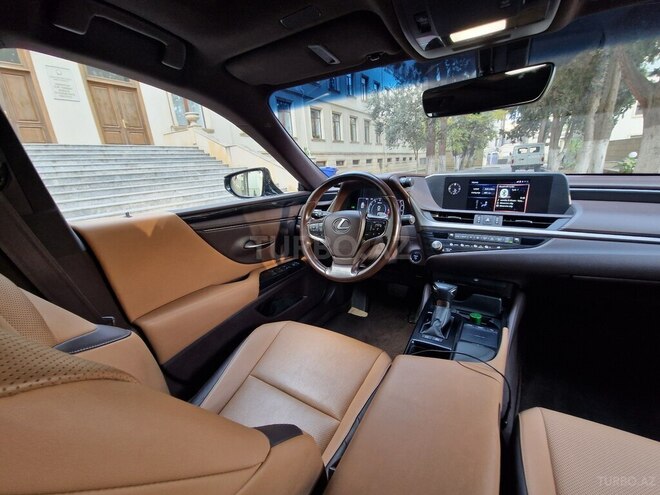Lexus ES 300h 2021, 89,000 km - 2.5 l - Bakı