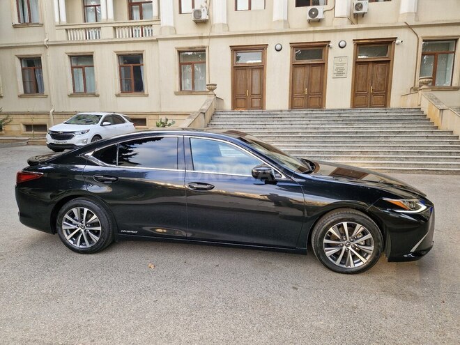 Lexus ES 300h 2021, 89,000 km - 2.5 l - Bakı