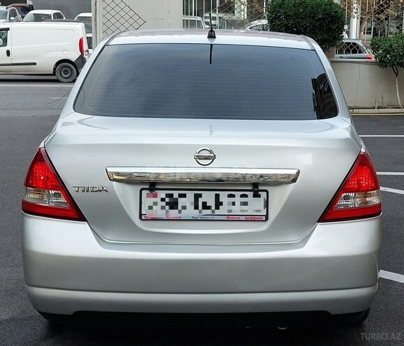 Nissan Tiida 2008, 221,993 km - 1.6 l - Bakı
