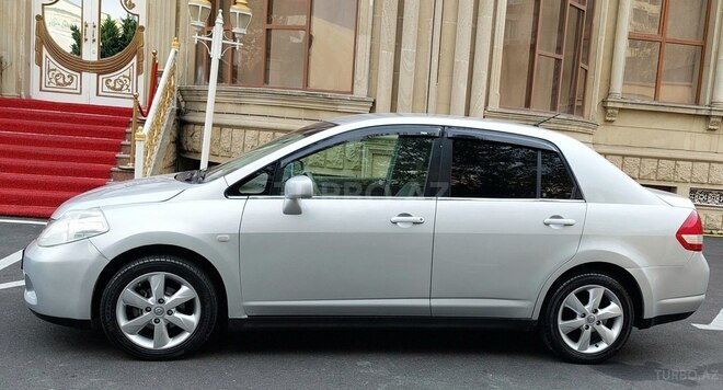 Nissan Tiida 2008, 221,993 km - 1.6 l - Bakı