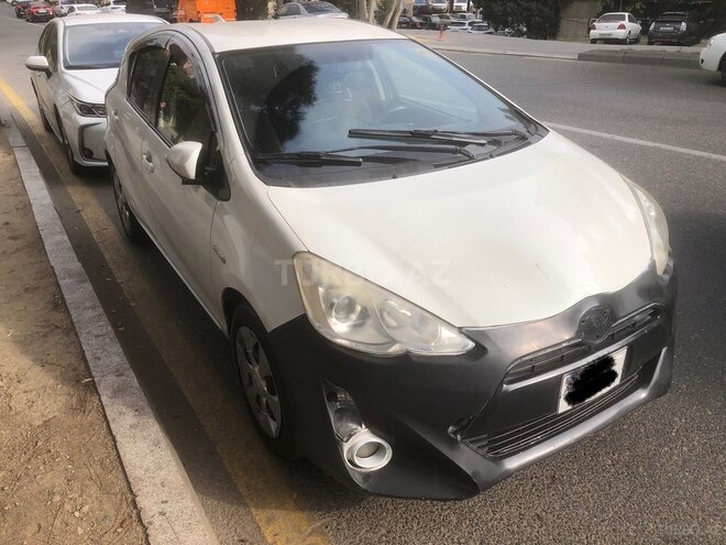 Toyota Aqua 2016, 390,000 km - 1.5 l - Bakı