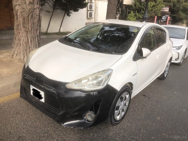 Toyota Aqua 2016, 390,000 km - 1.5 l - Bakı