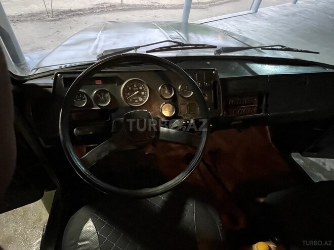 GAZ 3307-7