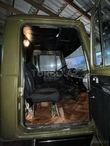GAZ 3307-9