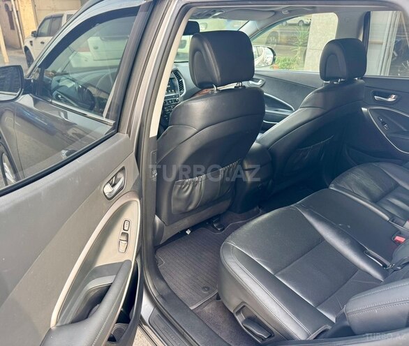 Hyundai Santa Fe-14