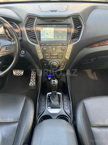 Hyundai Santa Fe-23