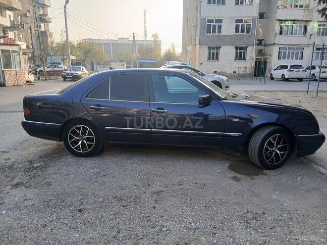 Mercedes E 240 1998, 355,000 km - 2.4 l - Sumqayıt