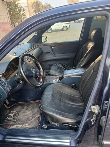 Mercedes E 240 1998, 355,000 km - 2.4 l - Sumqayıt