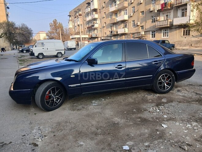 Mercedes E 240 1998, 355,000 km - 2.4 l - Sumqayıt