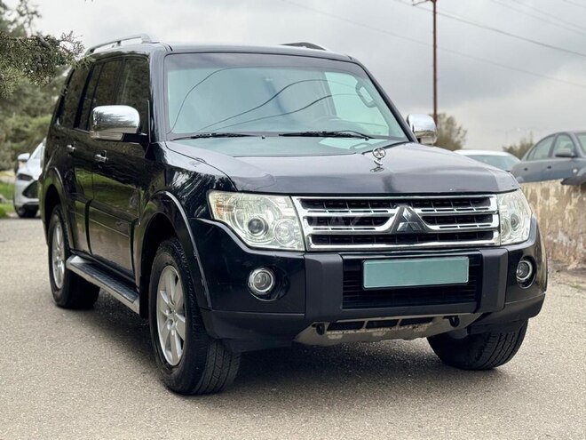 Mitsubishi Pajero 2008, 293,000 km - 3.0 л - Bakı