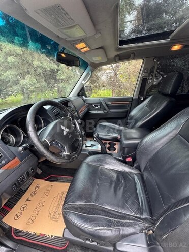 Mitsubishi Pajero 2008, 293,000 km - 3.0 л - Bakı