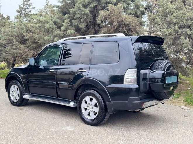 Mitsubishi Pajero 2008, 293,000 km - 3.0 л - Bakı