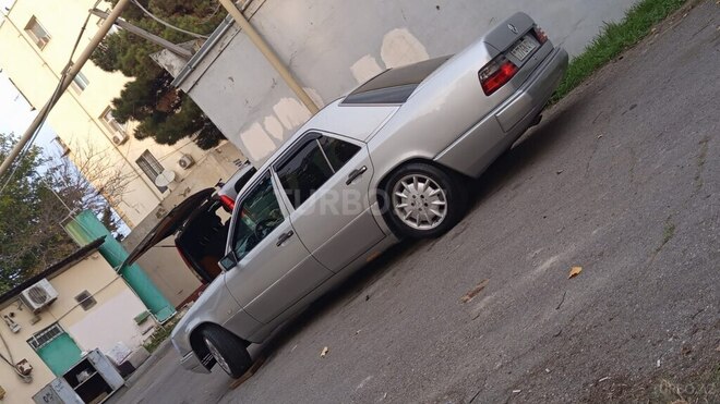 Mercedes 220 E 1993, 354,000 km - 2.2 l - Bakı