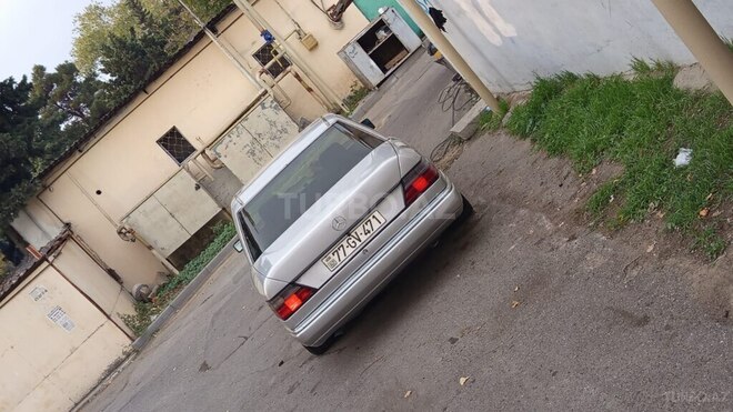 Mercedes 220 E 1993, 354,000 km - 2.2 l - Bakı