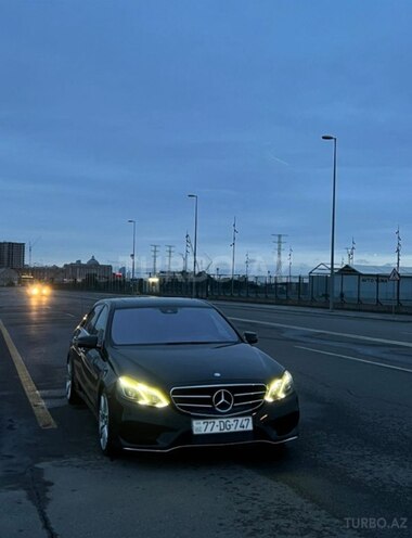 Mercedes E 220 2014, 245,500 km - 2.1 l - Bakı