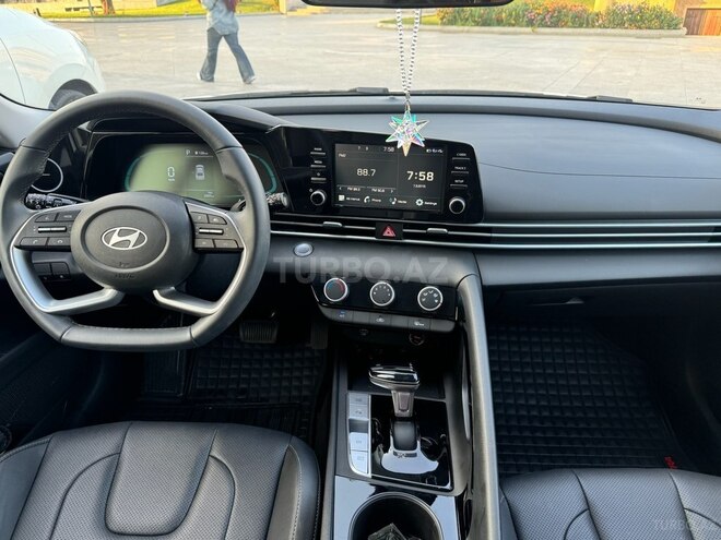 Hyundai Elantra 2024, 2,500 km - 1.5 л - Bakı