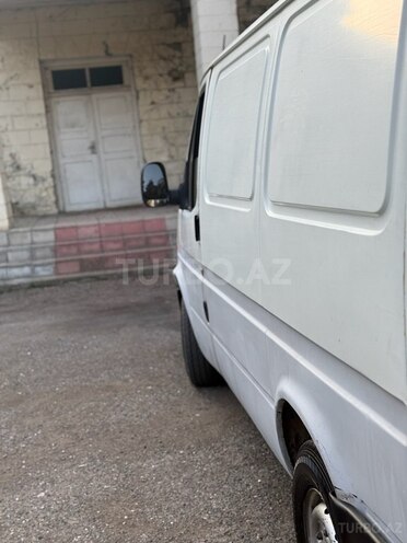 Ford Transit 2000, 480,000 km - 2.5 л - Qazax