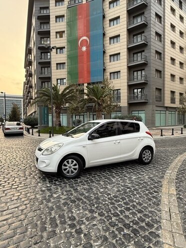 Hyundai i20 2009, 310,150 km - 1.2 л - Bakı