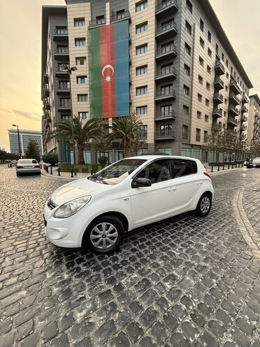 Hyundai i20 2009, 310,150 km - 1.2 л - Bakı