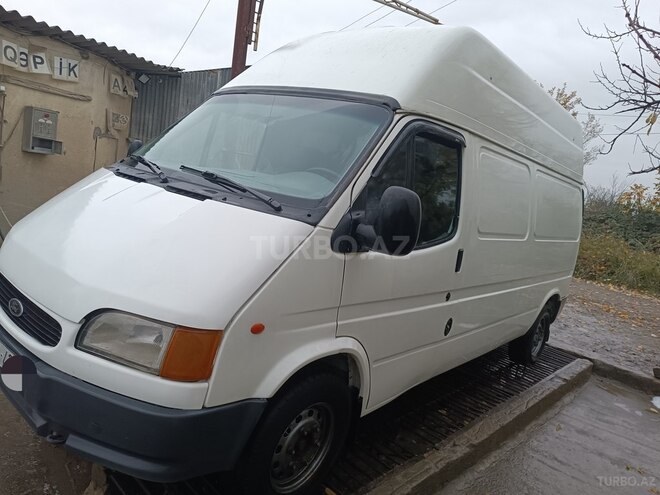 Ford Transit 1999, 256,000 km - 2.5 л - Quba