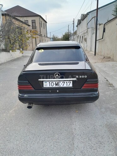 Mercedes  1995, 236,523 km - 2.0 l - Bakı