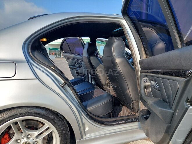 BMW 525-11