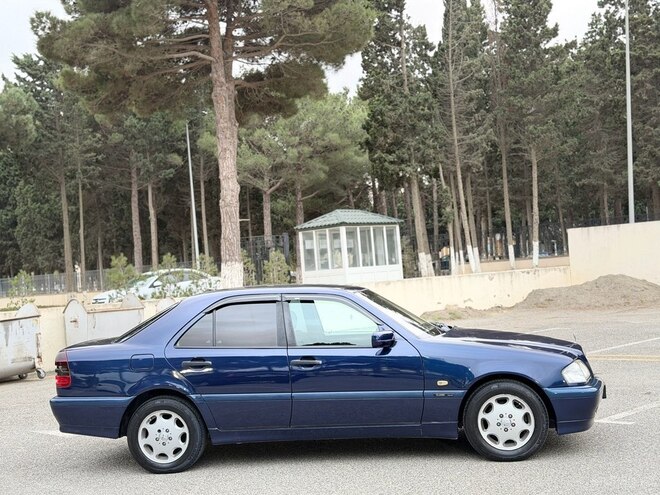 Mercedes C 200 1999, 251,144 km - 2.0 l - Sumqayıt