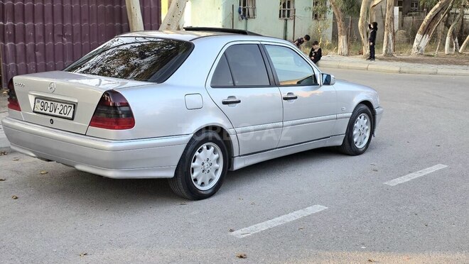 Mercedes C 200 1999, 324,846 km - 2.0 л - Sumqayıt