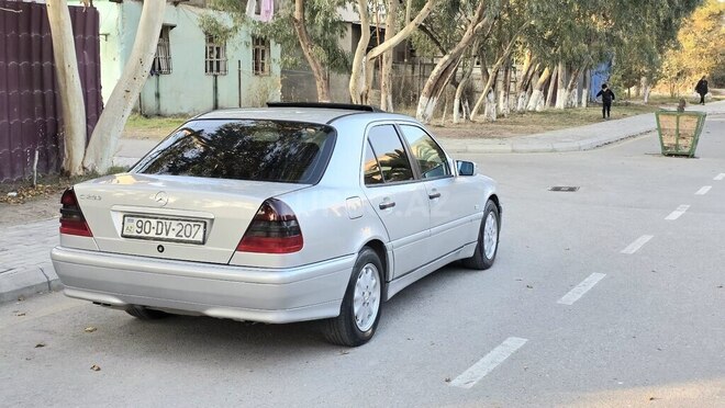 Mercedes C 200 1999, 324,846 km - 2.0 л - Sumqayıt