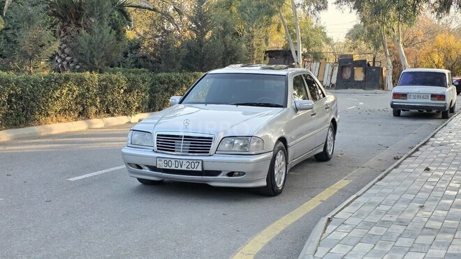 Mercedes C 200 1999, 324,846 km - 2.0 л - Sumqayıt