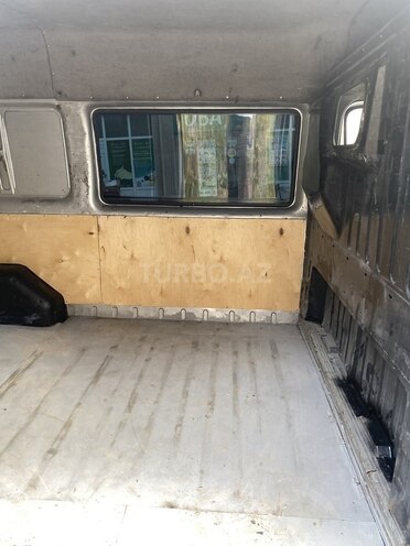 Ford Transit 2002, 410,000 km - 2.0 l - Qax