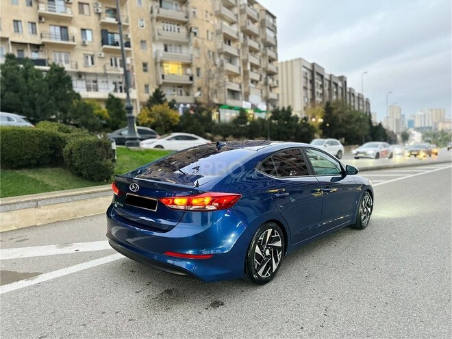 Hyundai Elantra 2018, 121,000 km - 2.0 л - Bakı