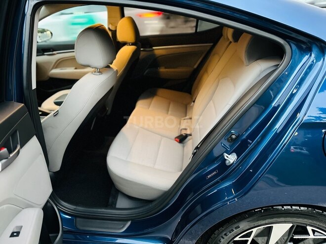 Hyundai Elantra 2018, 121,000 km - 2.0 л - Bakı