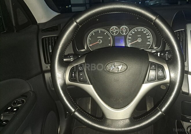 Hyundai i30 2011, 261,000 km - 1.6 l - Bakı