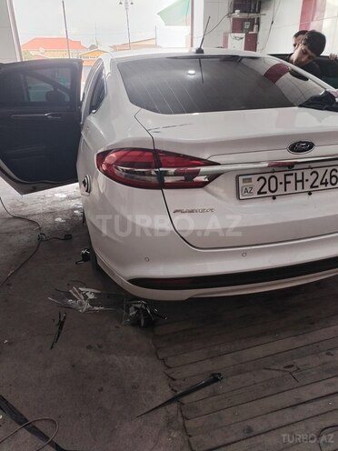 Ford Fusion (North America) 2017, 154,000 km - 2.0 л - Gəncə