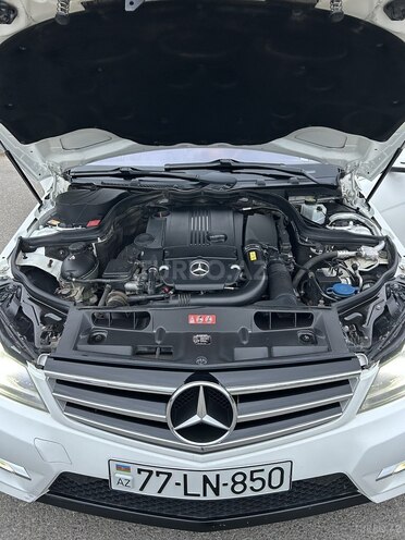 Mercedes C 250 2013, 239,792 km - 1.8 l - Xırdalan