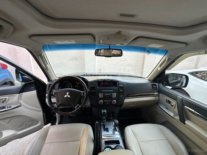 Mitsubishi Pajero 2012, 145,178 km - 3.5 л - Bakı
