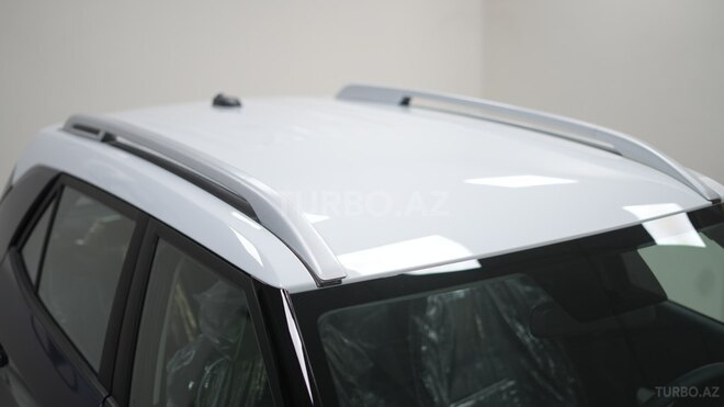 Hyundai Venue-8