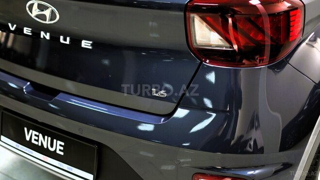 Hyundai Venue-12
