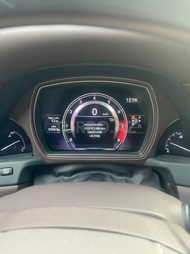Lexus LS 350-5