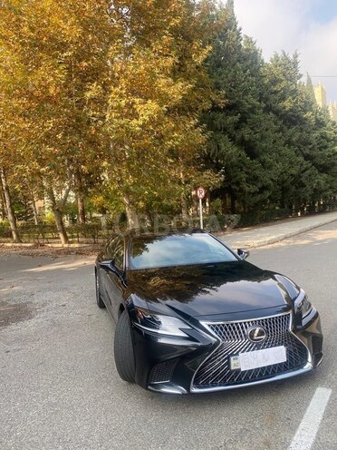 Lexus LS 350-8