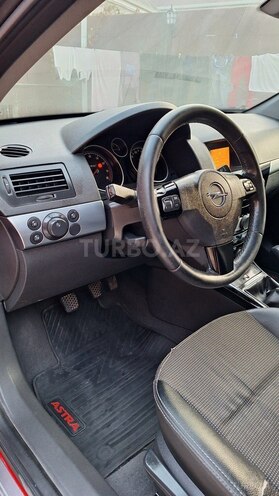 Opel Astra 2009, 220,000 km - 1.4 l - Gəncə