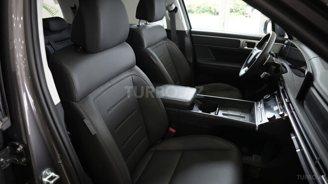 Hyundai Santa Fe-9