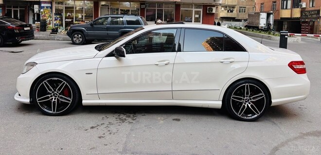 Mercedes E 350 2009, 305,000 km - 3.5 l - Bakı