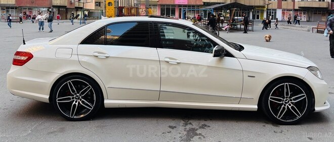 Mercedes E 350 2009, 305,000 km - 3.5 l - Bakı