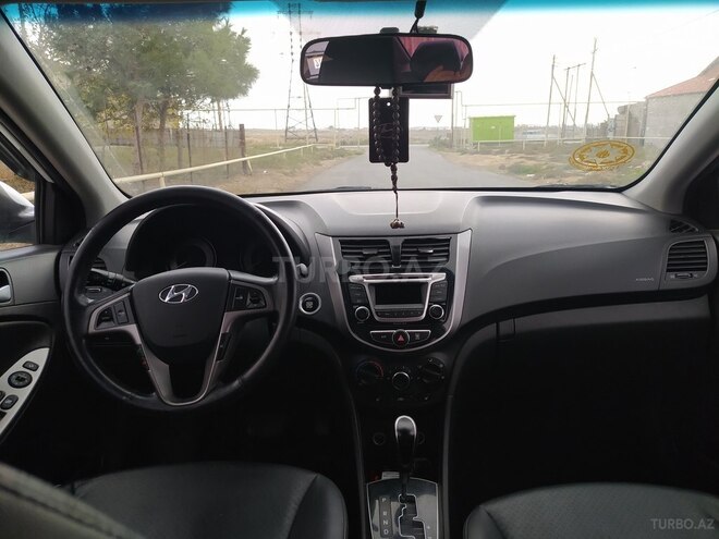Hyundai Accent 2015, 119,500 km - 1.4 л - Bakı