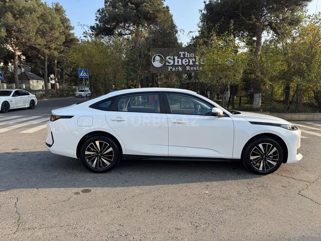Changan Qiyuan A05 2025, 0 km - 1.5 l - Bakı